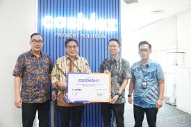 Cashlez Jalin is a partnership as a payment device for Merchant Bank Maya